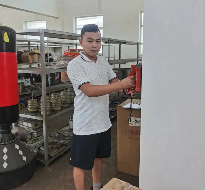 奮斗創(chuàng)造歷史 實(shí)干成就未來——省建科院第三黨支部解放思想大討論活動紀(jì)實(shí)(圖7) 奮斗創(chuàng)造歷史 實(shí)干成就未來——省建科院第三黨支部解放思想大討論活動紀(jì)實(shí)(圖7)